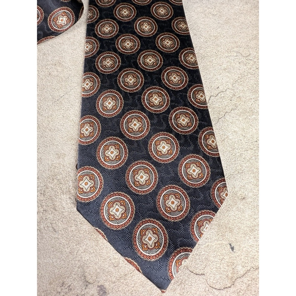 Jos A Bank Executive Edition Black, Copper And Cream Tie - Picture 2 of 4